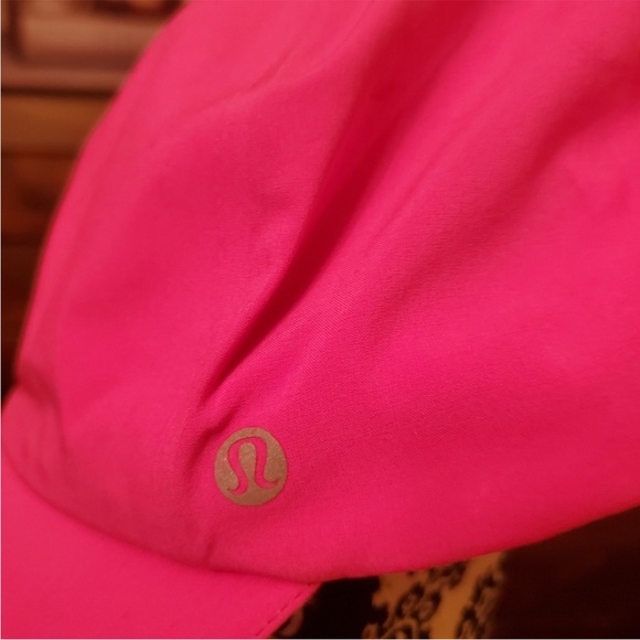 Sonic pink Lululemon fast and free running hat - Picture 5 of 12